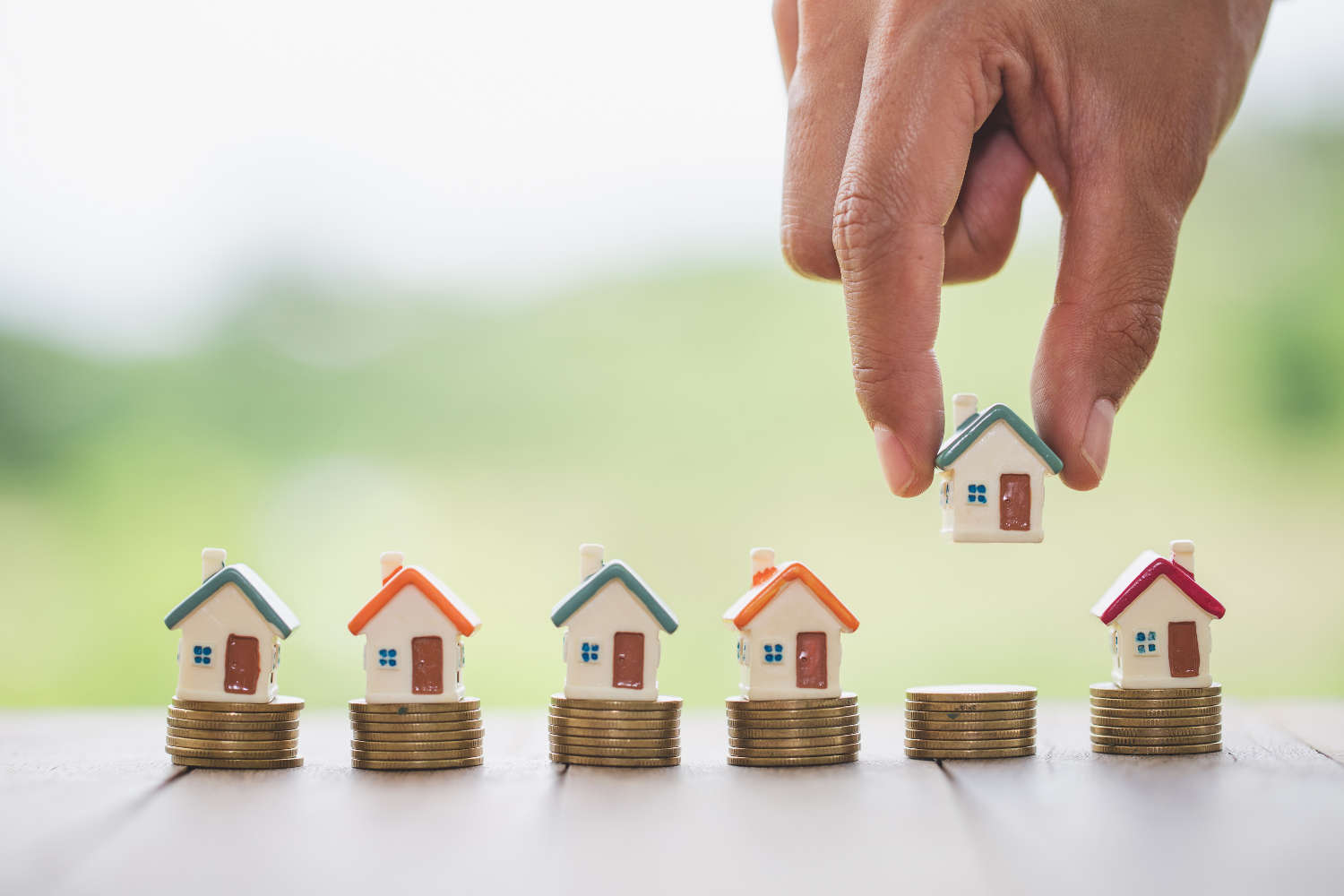 Know tax and fee before buy and sell property