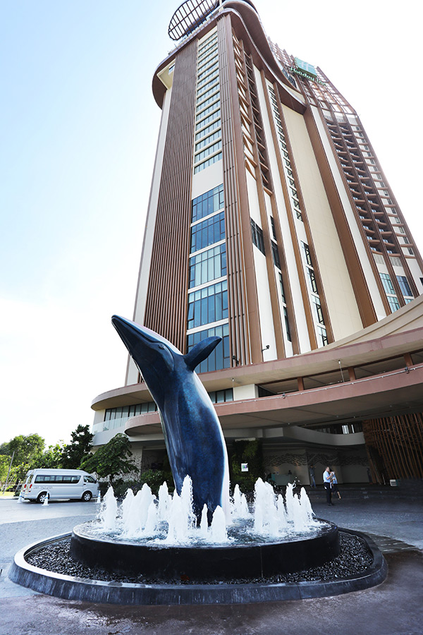 Turn The Regular Holiday To A Memorable Experience At Holiday Inn Resort Vana Nava Hua Hin