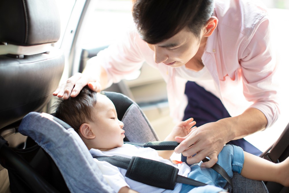 4-must-have-items-for-new-parents-01
