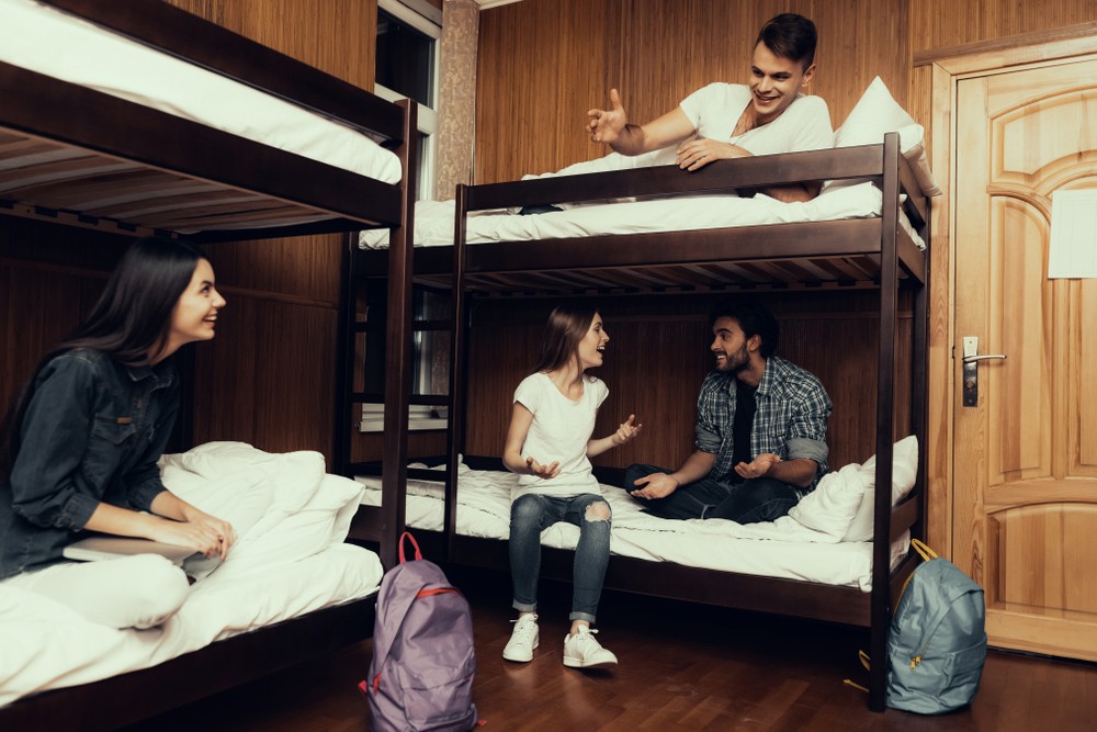 hostel-business-in-new-nornal-world-01